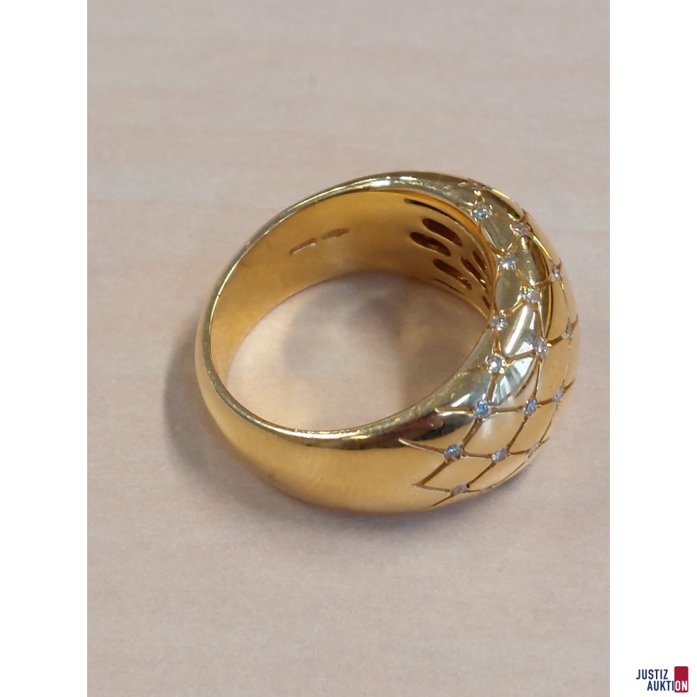 Damenring mit kleinen Brillianten&nbsp;750&permil; punziert&comma; Gr&period; 57&comma; 13&comma;8 g