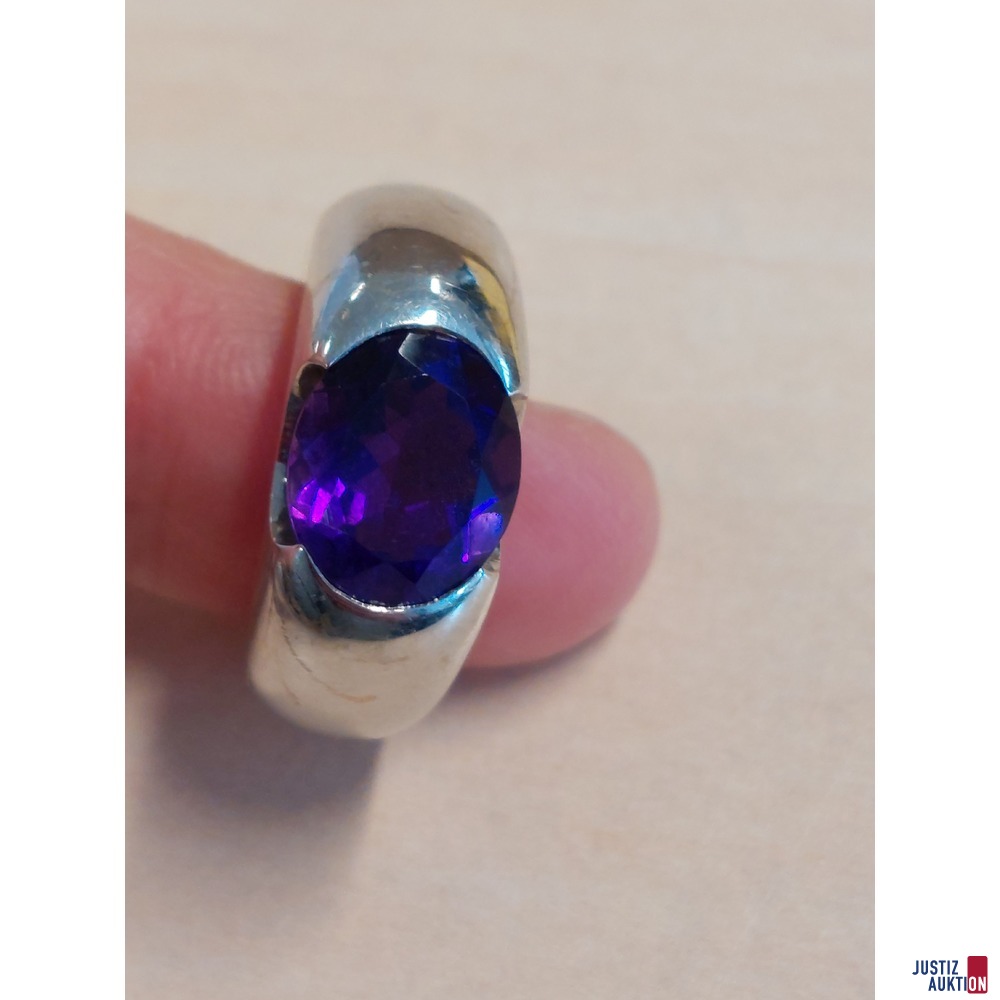 Damenring 750 &permil; Wei&szlig;gold punziert mit Amethyst 14&comma;7 g Gr&ouml;&szlig;e 57