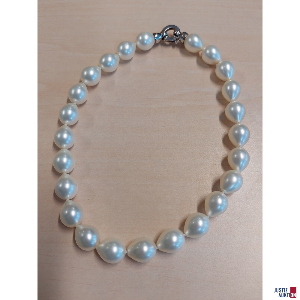 Armband aus Kulturperlen mit Metallsteg und Gummizug