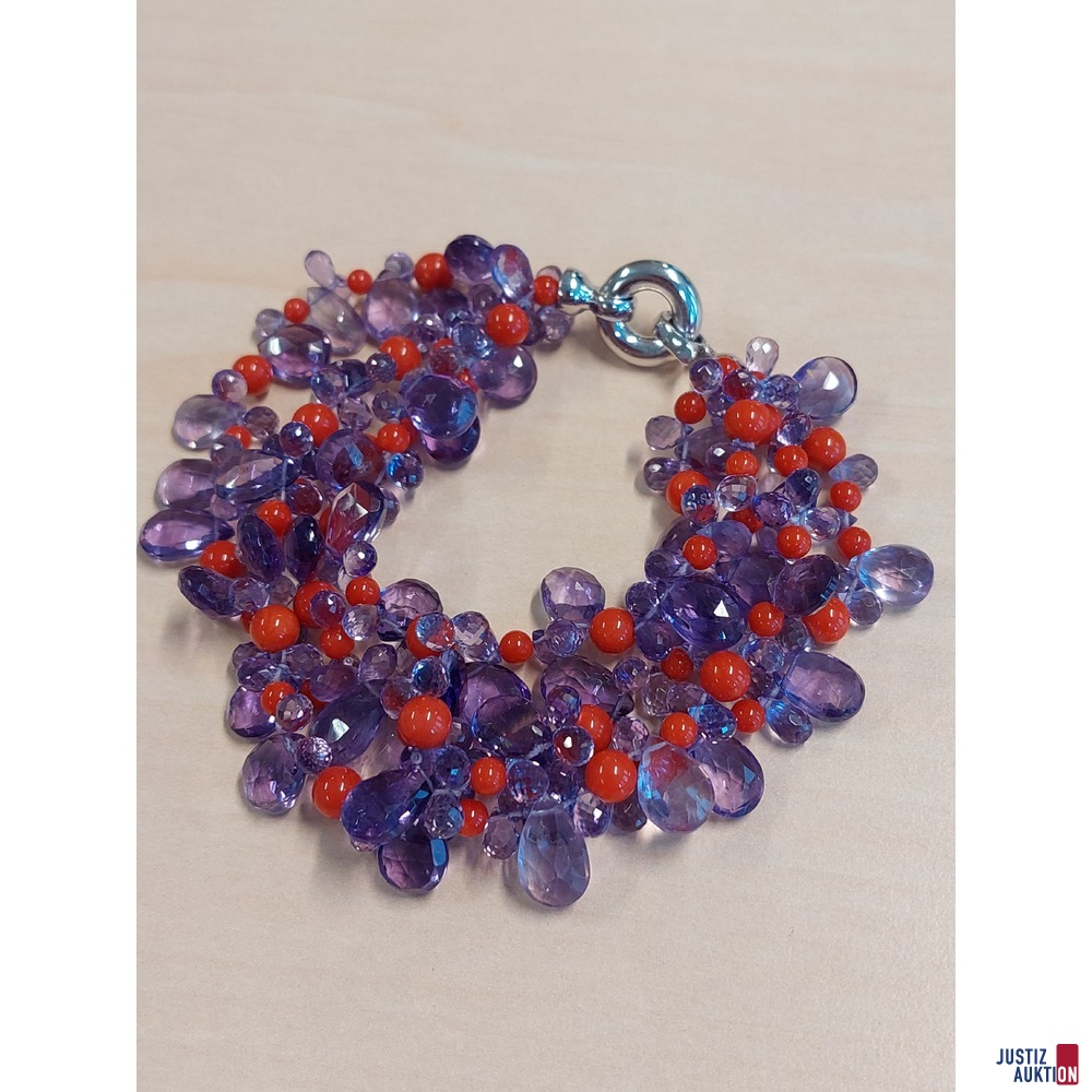 Armband mit Corallen und Amethysten und Silberschlie&szlig;e 20 cm lang