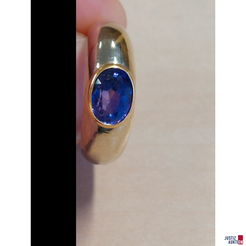 Damenring mit Amethyst&comma; wei&szlig;gold&comma; 750&permil; punziert&comma; 10&comma;3 g&comma; Gr&period; 53