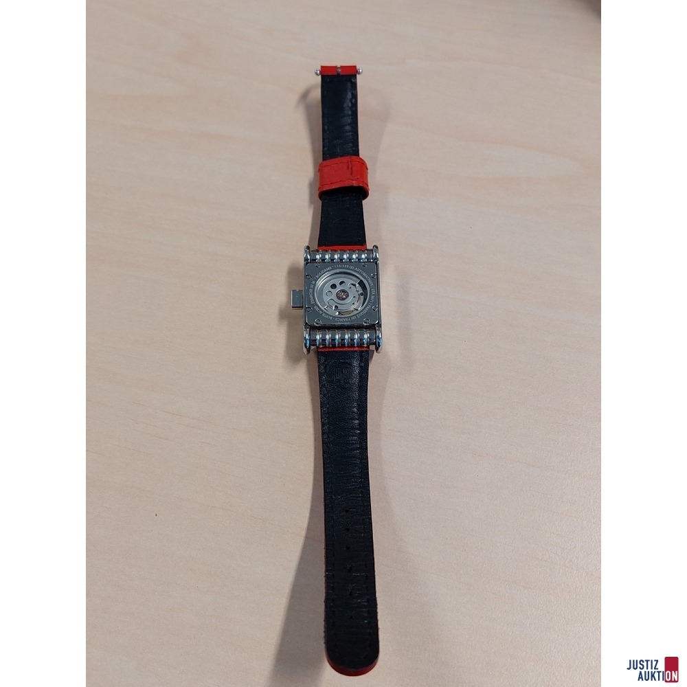 Damenarmbanduhr der Marke Alain Silberstein - Model&colon; Bolidame 138&sol;500