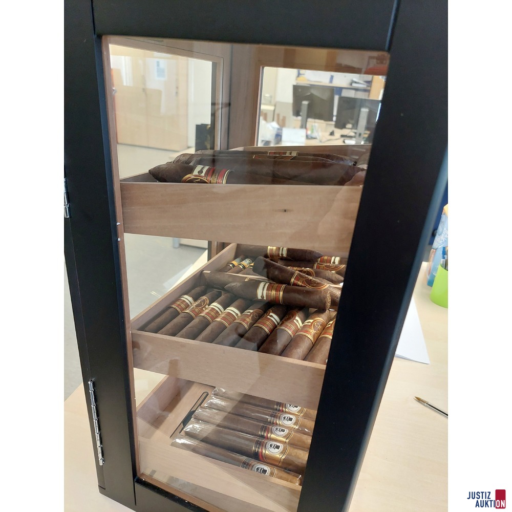 Humidor der Marke Angelo inkl&period; 51 Zigarren