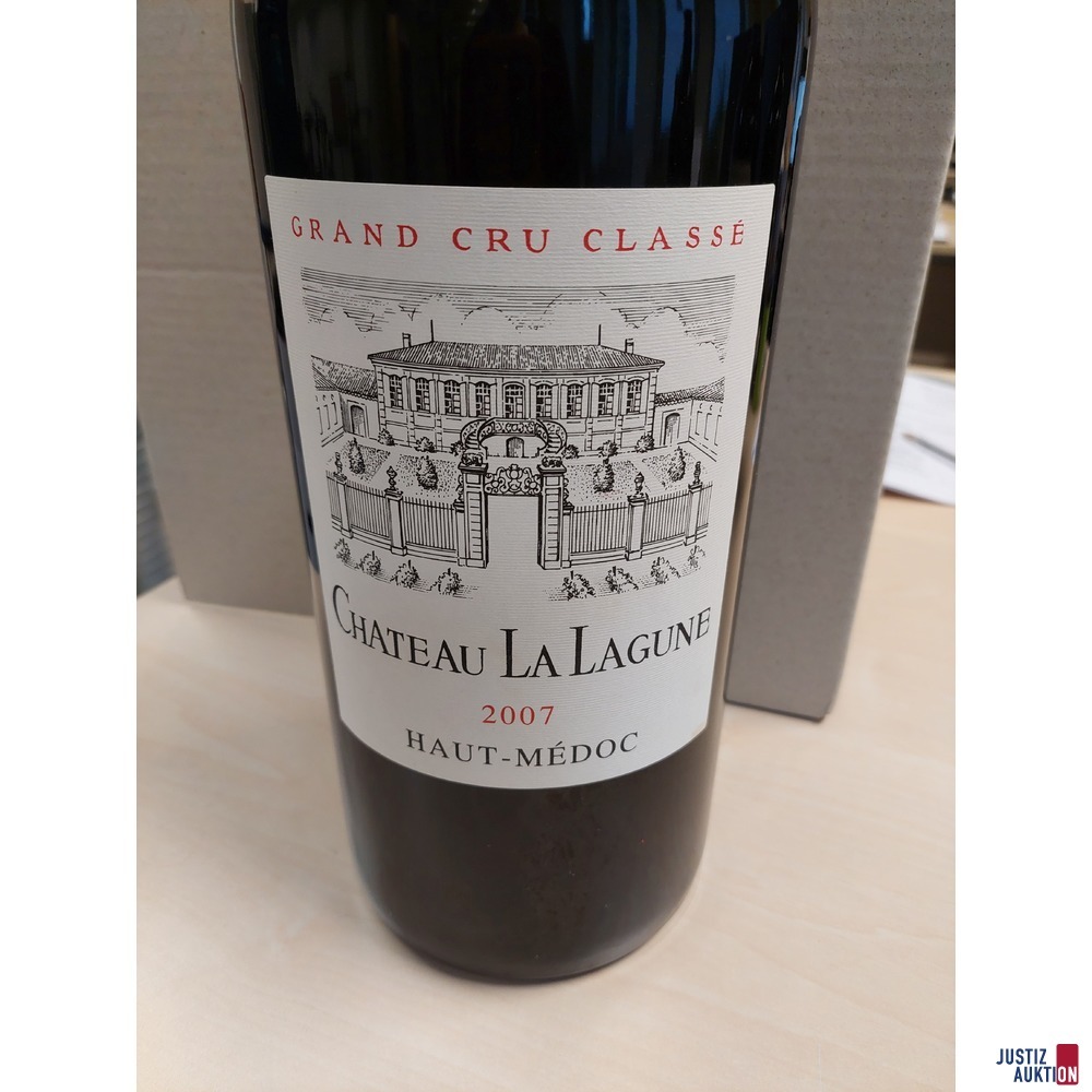 Franz&ouml;sischer Rotwein&comma; Magnum Flasche Chateau La Lagunde 2007 Haut-Medoc Jahrgang 2007 Versiegelung teilweise weggebrochen