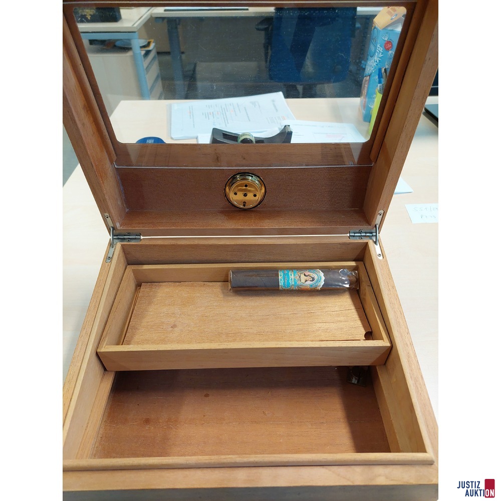 Zigarrenschrank&sol;Humidor inkl&period; 1 Zigarre