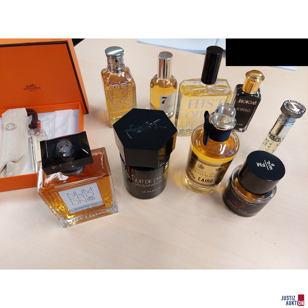 Konvolut an diversen angebrochenen Parfum der Marken Hermes&comma; Etro&comma; Jeroboam&comma; Bulgari&comma; Yves Saint Laurent&comma; Numero Uno&comma; Penhaligon&DiacriticalAcute;s