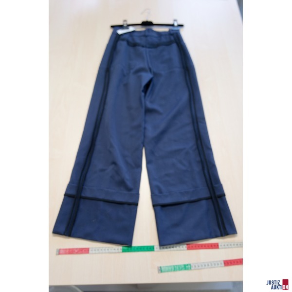 Stoffhose mit Lederimitat