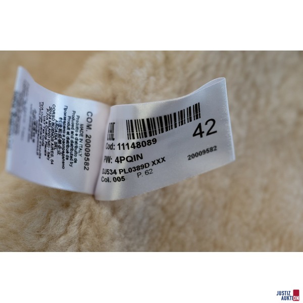 Lamfell Gilet mit Ledermix gearbeitet