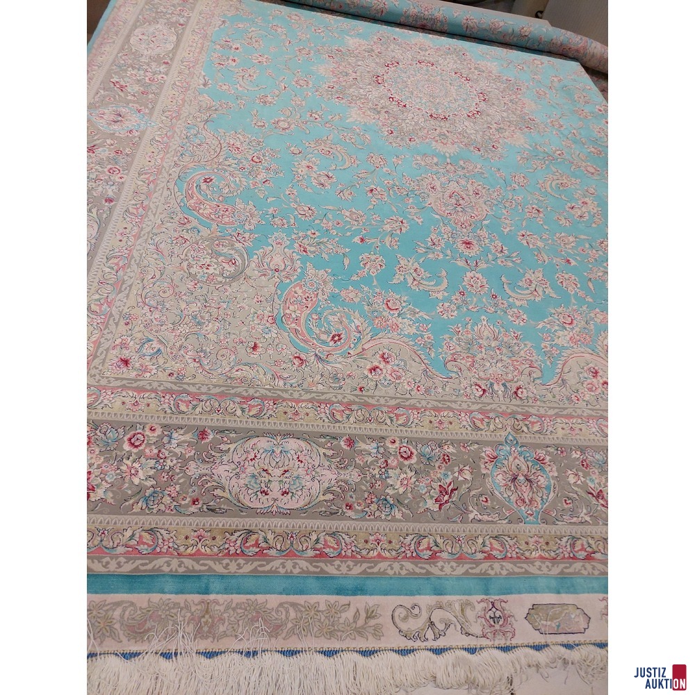 Maschineller Kn&uuml;pfteppich aus Viscose