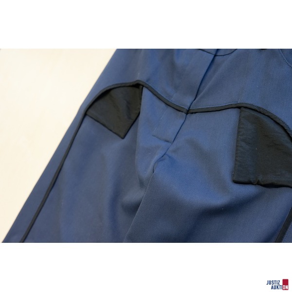 Stoffhose mit Lederimitat