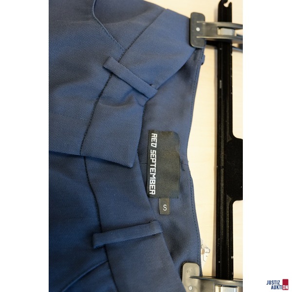 Stoffhose mit Lederimitat