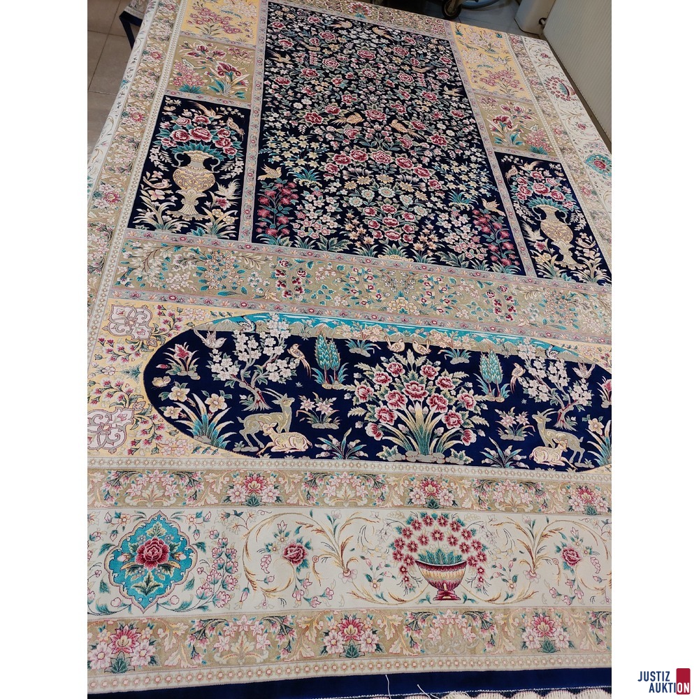 Maschineller Kn&uuml;pfteppich aus Viscose