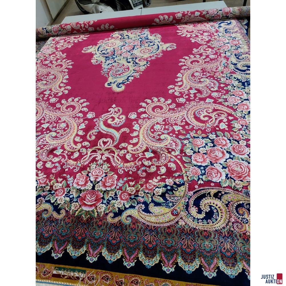 Maschineller Kn&uuml;pfteppich aus Viscose