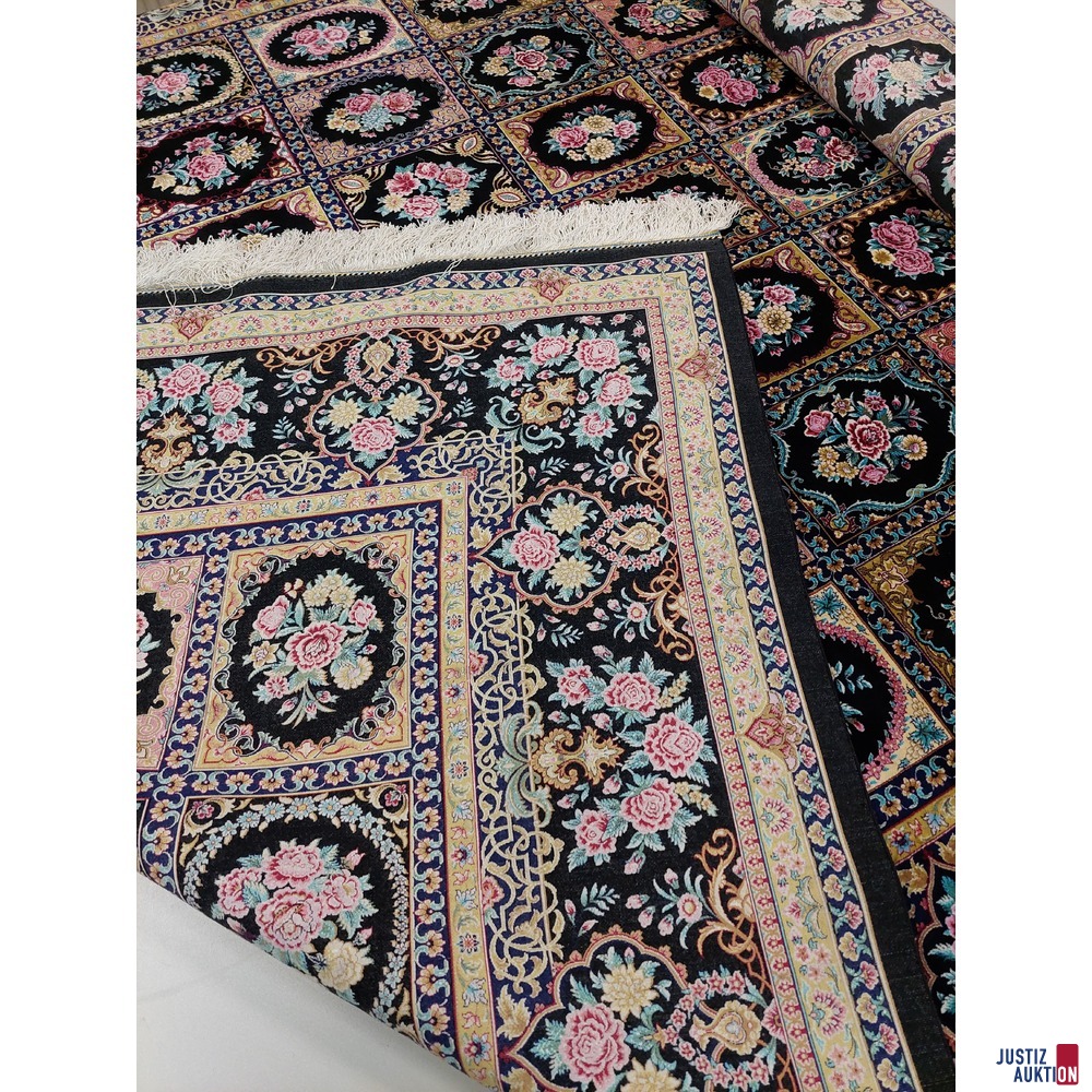 Maschineller Kn&uuml;pfteppich aus Viscose