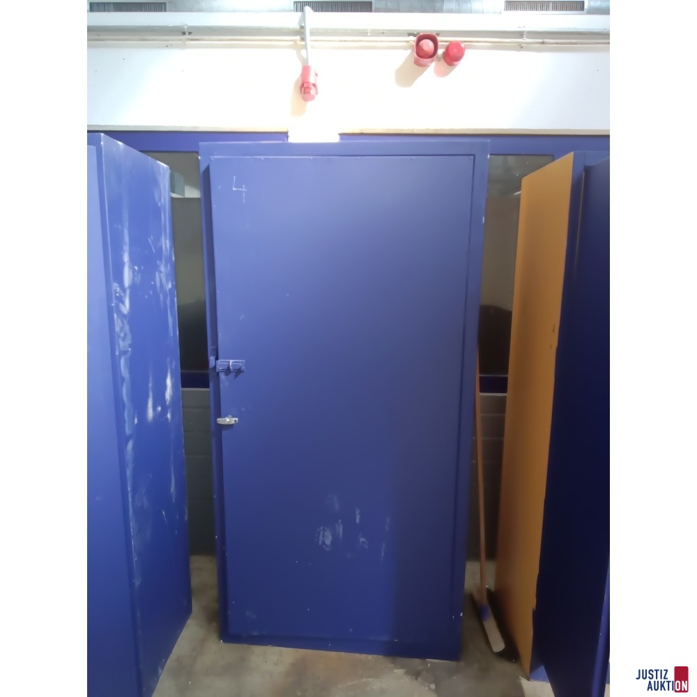 Metallschrank gechlossen