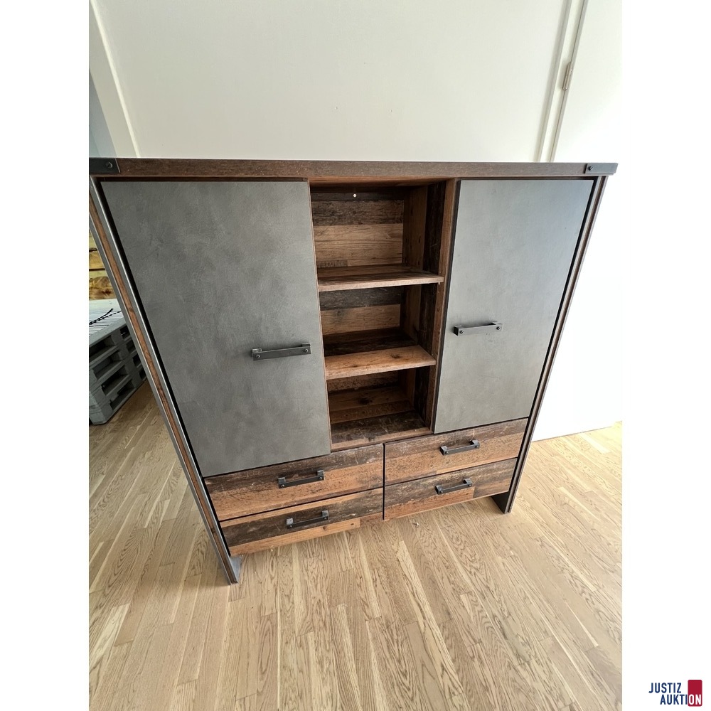 Schrank / Kommode