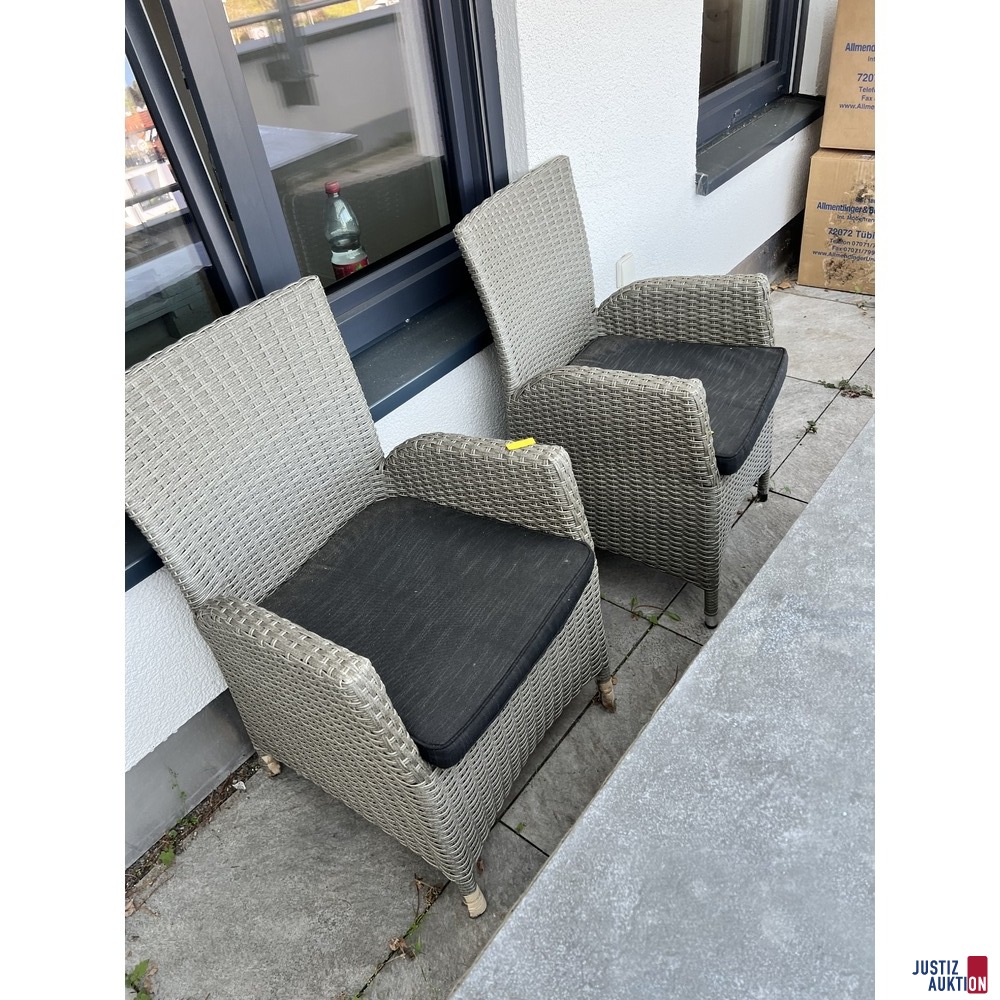 2 Outdoor-Stühle