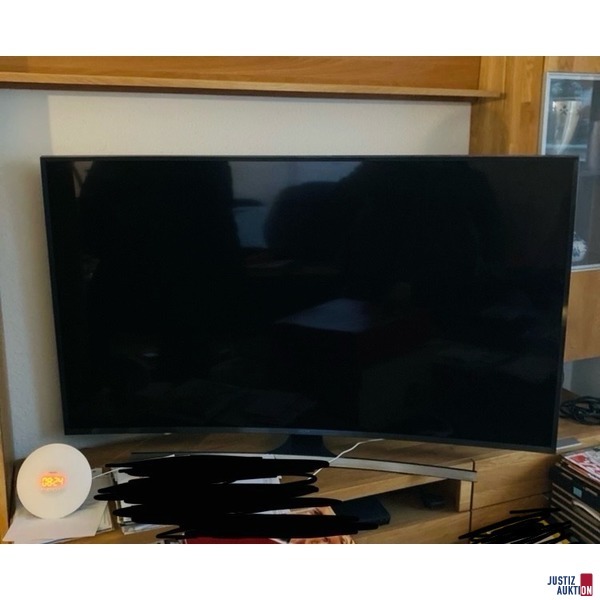 Curved TV
