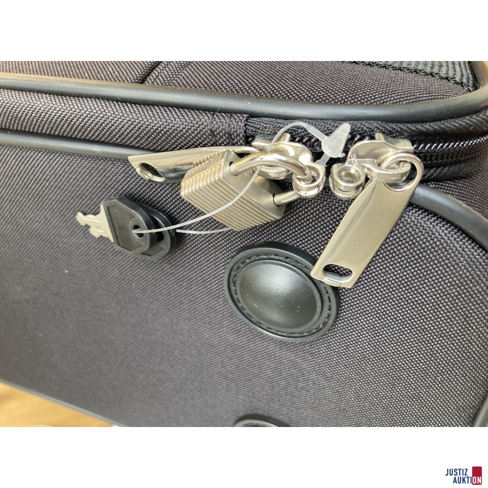 Schlo&szlig; und Schl&uuml;ssel vorhanden