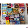 Konvolut an CDs und Büchern