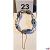 Armband mit Sicherungskette