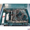 Bohrhammer der Marke Makita HR2630T im Koffer