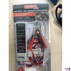 Taschenlampe u.a.