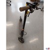 E-Scooter der Marke mi