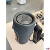 BlueTooth Speaker der Marke JBL inkl. Tragegurt