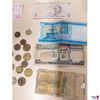 Lot bestehend aus Banknoten (8x) und Münzen (14x) diverser Länder