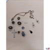Diverse Anhänger Ohrstecker und Armbandmittelteile