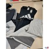 Konvolut an Bekleidung der Marke Adidas