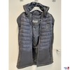Ärmellose Kapuzenjacke der Marke Boxeur Des Rues Serie Exclusive  Größe XL neuwertig