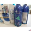 Anti-Schuppen Shampoo der Marke head &amp; shoulders u.a.