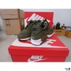 Schuhe hinten
