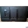 Fernseher von hinten mit Wandhalterung