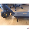 Elektroroller der Marke Ninebot Segway G2P 