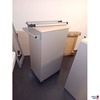 Schrank mit Rollen