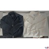 1 Jacke, 1 Pullover