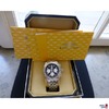 Uhr mit Box