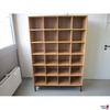 Holz-Regal mit 24 Fächern