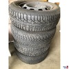 4 Autoreifen mit Felgen