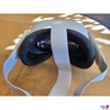 VR Brille der Marke Oculus mit Controller und Ladekabel ohne weiteres Zubehör