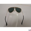 Sonnenbrille der Marke Ray Ban