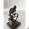 Bronze auf Marmor "Skelett"