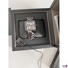 Uhr in Box