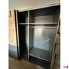 Kleiderschrank offen