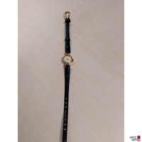 Damenarmbanduhr der Marke Tissot Geh&auml;usematerial&colon; 18 Karat Gelbgold&comma; 3&comma;5g Netto Geh&auml;usedurchmesser&colon; 16mm Uhrwerk&colon; Handaufzug Zustand&colon; funktionst&uuml;chtig&comma; ohne Gew&auml;hr auf Dauerfunktion