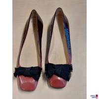 Schuhe der Marke Prada Ballerins&comma; Farbe Burgundi Gr&period; 42 getragen