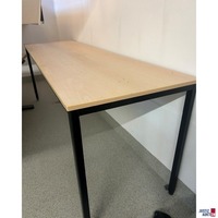 Tisch von der Seite